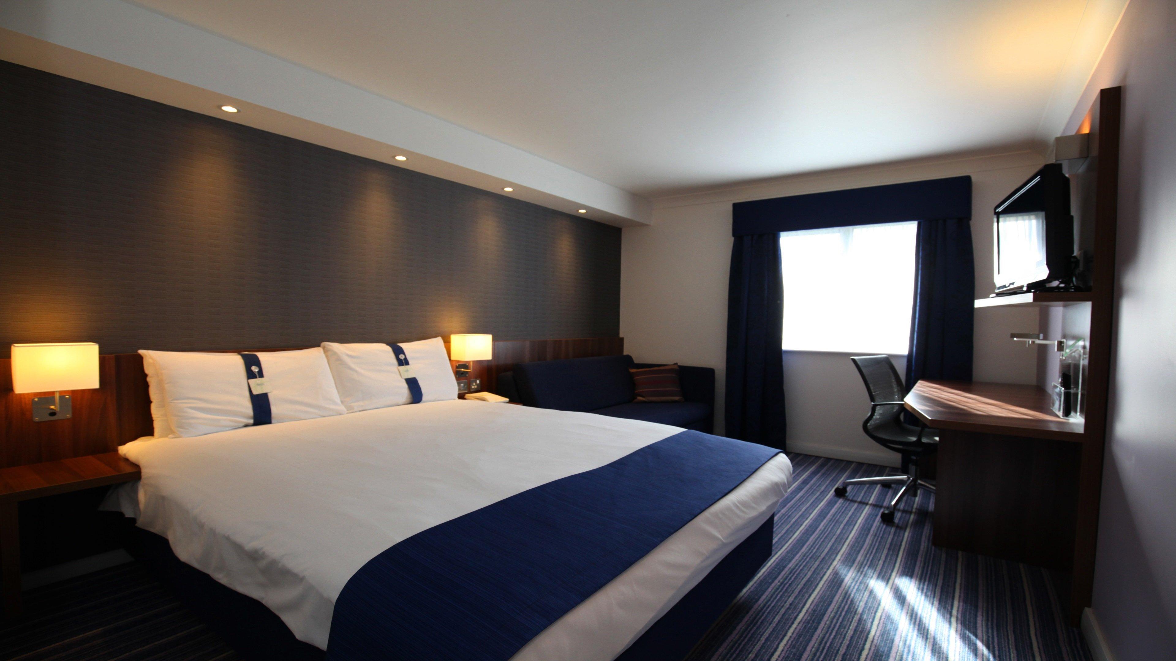 Holiday Inn Express Glenrothes By Ihg Esterno foto
