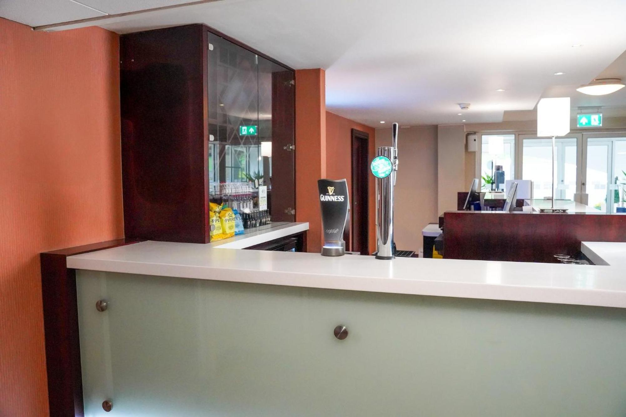 Holiday Inn Express Glenrothes By Ihg Esterno foto