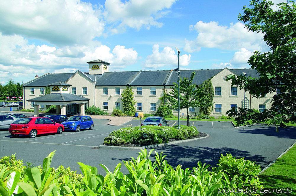 Holiday Inn Express Glenrothes By Ihg Esterno foto